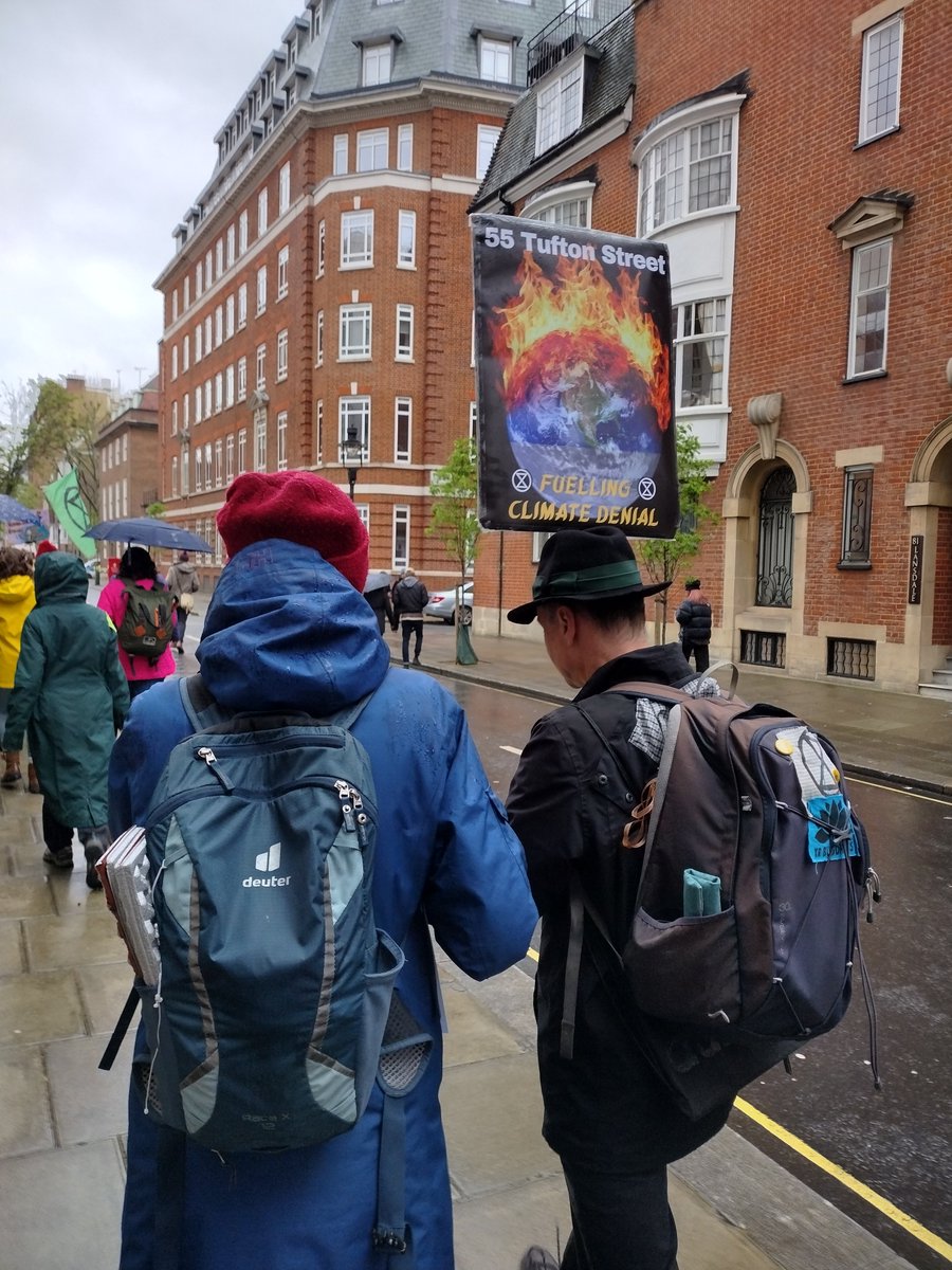 XrBuddhists's tweet photo. XR Buddhists bringing their presence and their 👀 to 55 Tufton St all day today. Come and join us! https://t.co/fss7fnaK7S