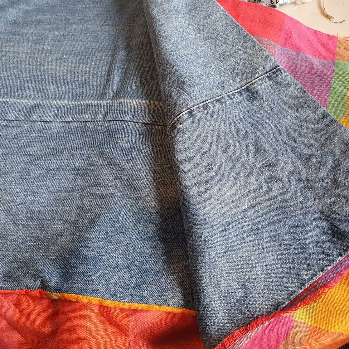 NattysThreads's tweet image. So, in business I try to be as thrifty as possible when it comes to recycling products! I have a sewing business ( clothing alterations and repairs) and have recently got into small scale manufacturing. As I come into contact with many different types of clothing and fabrics,