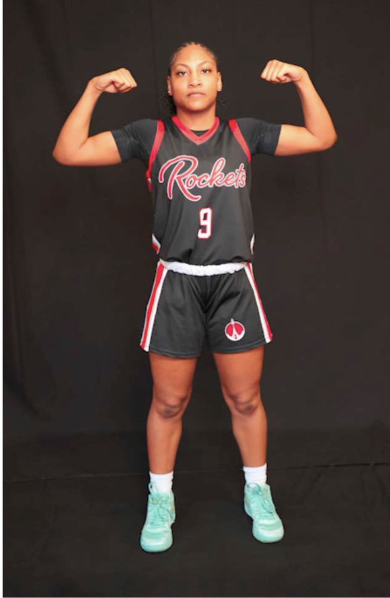 anaya73657917's tweet photo. @GoHuskiesWBB My name is Anaya (Class of 2025). I play for the Rockets BlueStar 16U Red. My number is #9. Here is my schedule, I would love the opportunity for you to come watch me play!!!! #greatdefender #playmaker #USJN. https://t.co/PGBwiEugbs