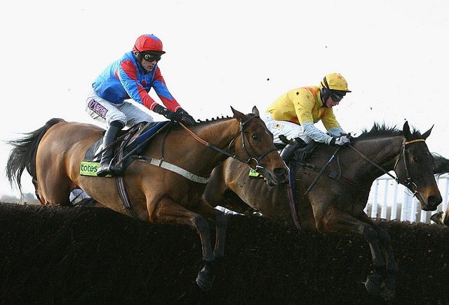 BenBeard2's tweet photo. 💷 If Winnie Woodnut wins the 17:40 at Kilbeggan today I’ll give one of you £40 in CASH! 

To Enter ⬇️

1️⃣ RT this Tweet 🔄
2️⃣ Like this Tweet ❤️ 
3️⃣ Follow @BenBeard2 

YOU MUST follow the account!

#HorseRacing https://t.co/wzbbPgrOBL