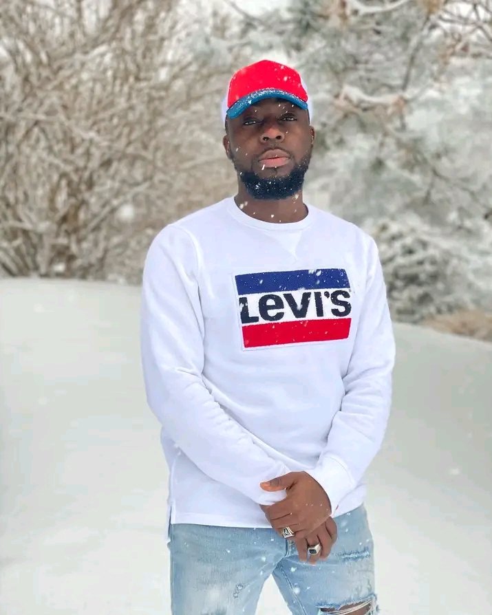 KhobbyGharzy1's tweet photo. Dear @TeePhlowGH now that yo are done with the Ramadan nu, we are ready π₯° put us in hell Bruh let the kids continue to learn from yo π₯π₯
Greatest Rapper of All Time π₯°
#Reflections β€οΈ
#PhlowAddict
#KhobbyGharzy https://t.co/NyhZuA8o35