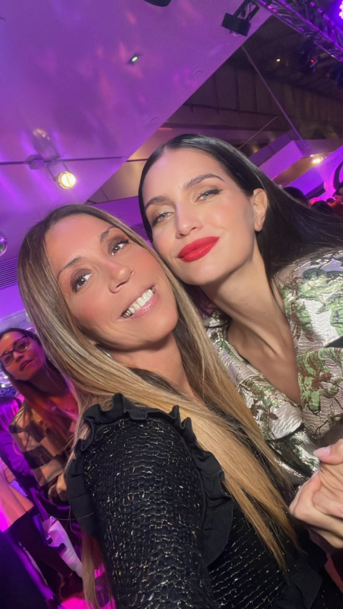 Siempre tan diosa <a href="/zairana/">Zaira</a>  .. presente en el lanzamiento del nuevo Serul de <a href="/LorealParisArg/">L'Oréal Paris Arg</a>