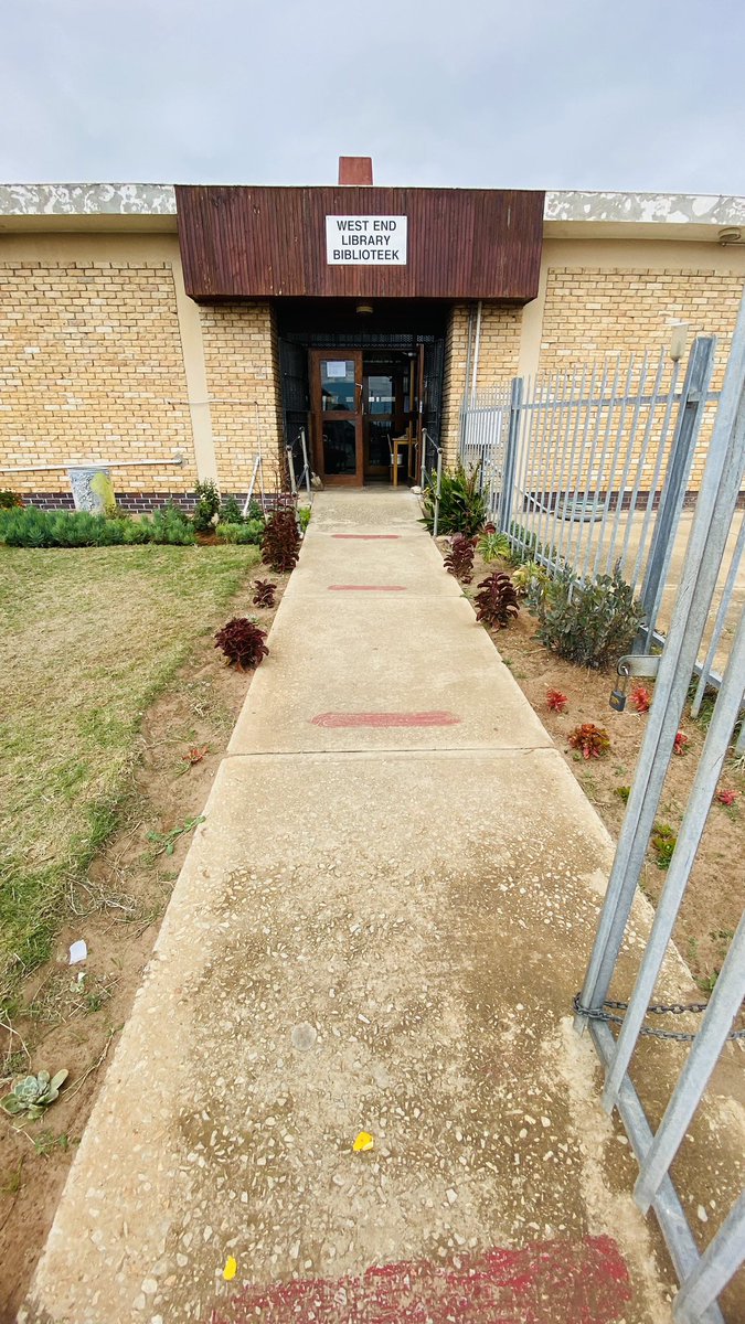 PoppyQueenie's tweet image. From a Jungle to a garden #WestEndLibrary
#getNMBworkingagain