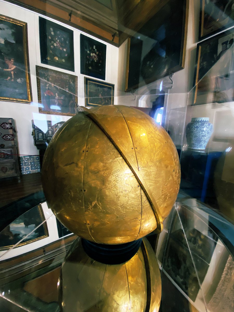 A copper celestial globe by Christoph Schissler the Elder made in 1575, Augsburg, Germany. It is important not only for its scientific value but also it’s rarity. It is the oldest and only known type of 16th c globe in Portugal #findsfriday #Sintra #NationalPalace #history