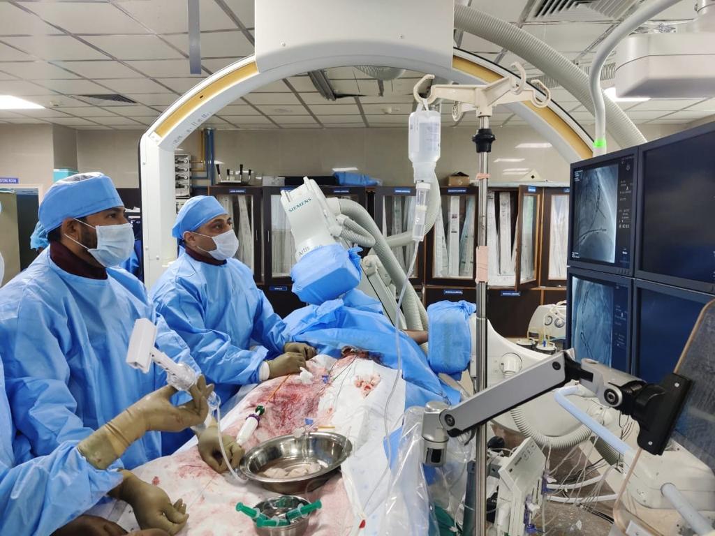 adgpi's tweet photo. #WeCare
In a First, Pediatric Cardiology Team of Army Hospital (R &amp; R), #NewDelhi replaced a heart valve without surgery, using a unique technique in a patient. The Patient had developed severe leakage in one of the heart valves following an open heart surgery in early childhood. https://t.co/HDK0SL2zxN