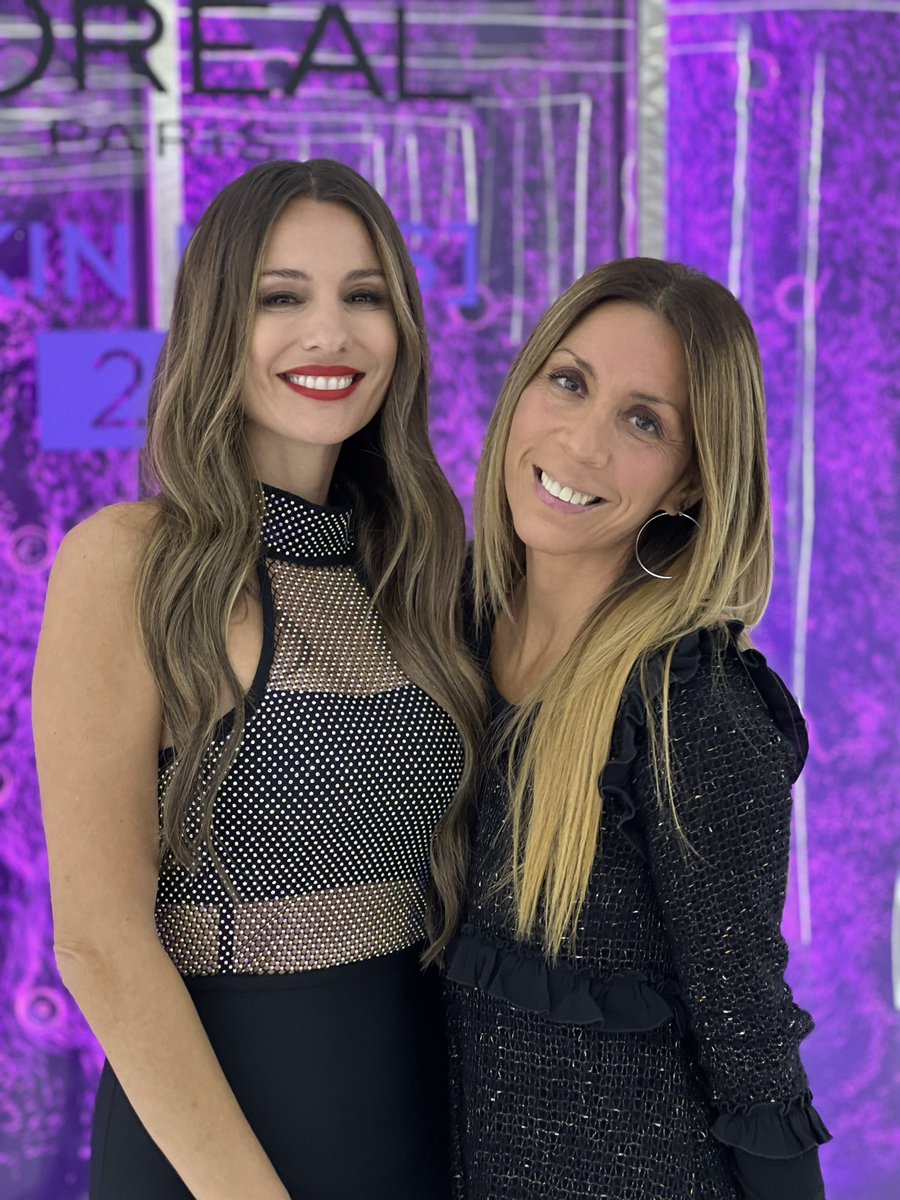 Mega diosa <a href="/pampitaoficial/">Pampita Ardohain</a> , en la presentación y lanzamiento del nuevo Serum Revitalift de <a href="/LorealParisArg/">L'Oréal Paris Arg</a>