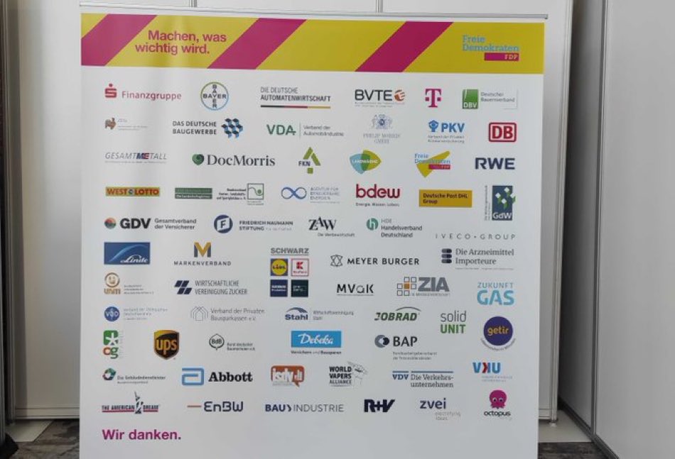 Maurice Höfgen tweet media