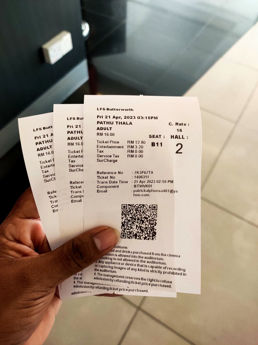 ShinyGurl411's tweet photo. @SilambarasanTR_ 
I have been a huge fan to you since i was teenage girl. You have always been my idol. I also admire your taste and sense in fashion. You are great dancer too 😍 I will always support you and done my part 😘 movie was awesome 😎 Love you Simbu 😘 https://t.co/Wi3VSfTLWu