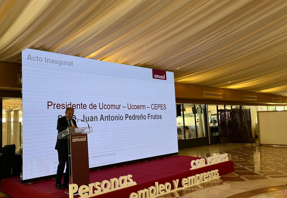 COLQUIMUR's tweet photo. Estamos presentes en la XXXVI Asamblea General Ordinaria de @Amusal un ejemplo del buen trabajo en la economía social en la @regiondemurcia
En la imagen, nuestro colegiado @japedreno presidente de @ucomur
#amusal #SociedadesLaboralesRM #colquimur https://t.co/15EXaLx63T