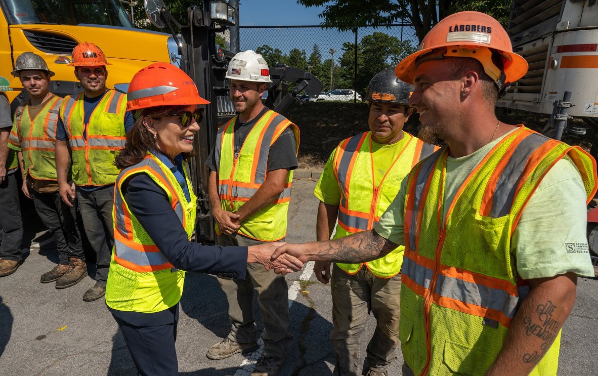 NewYorkConst's tweet photo. National Work Zone Awareness Week launches new construction season - https://t.co/O6IFWiz1X8 Work Zone Awareness Week launches new construction season https://t.co/Axp5ayOYve