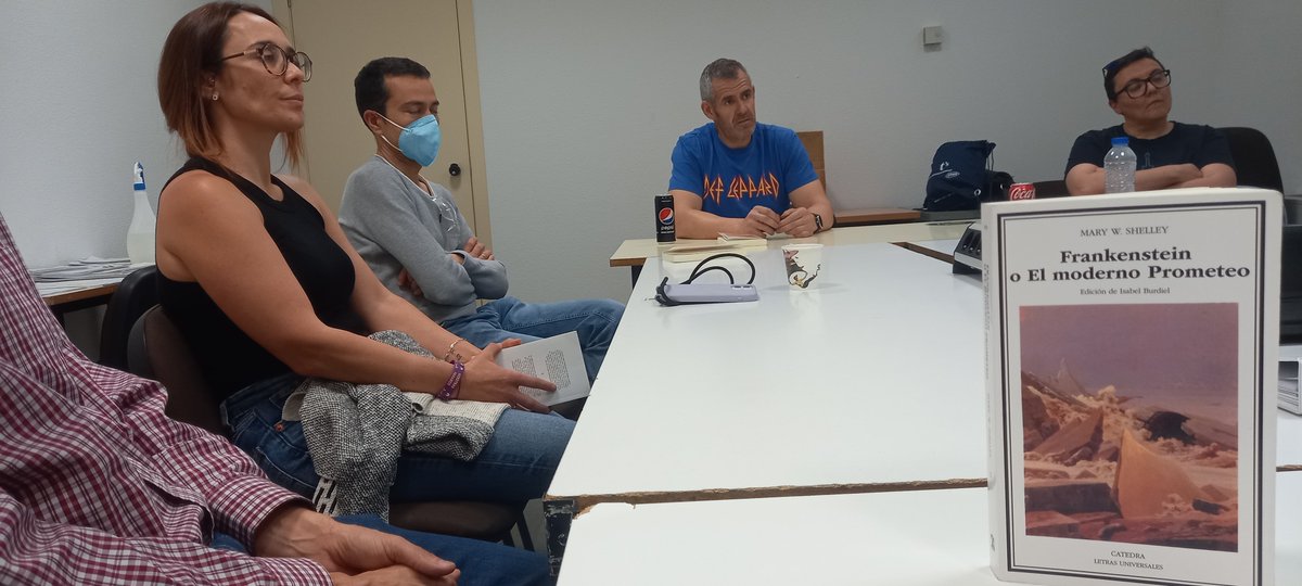 FundacionLito's tweet photo. Comienza la tercera sesión de #Lectulabora con los trabajadores de @JohnDeere para hablar sobre el libro del mes #Frankenstein o El moderno prometeo de @Catedra_Ed
Un libro que nos plantea temas universales y avanza dilemas éticos de la ciencia moderna @UGT_FICA @leervidasextra https://t.co/uClQbahMaZ