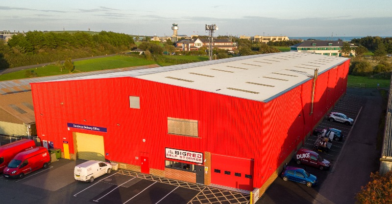 BigRedSelfStore's tweet photo. Looking for self storage? Big Red offers secure, affordable and convenient self storage units in the Isle of Man. Storage units range from 16 to 220 sq/ft with easy 24hr access in a convenient location opposite the IOM airport. Reserve your unit with 50% off the first four weeks.
