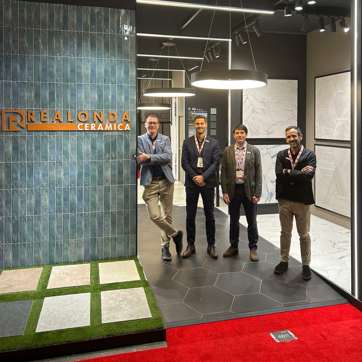 REALONDA1952's tweet photo. Last day at Coverings > Today we continue presenting our latest collections at Booth 4811
Thank you very much for visiting us during this week. See you soon!
#Realonda #madeinspain #tileofspain #Coverings2023 #Coverings23 #coveringsshow #porcelain #ceramics #fair #decor https://t.co/zKyWeZGeZh