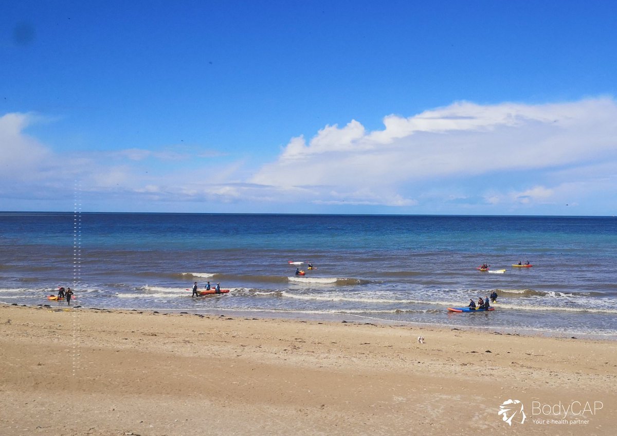 BodyCap's tweet photo. [#CORPORATE]

Last week @BodyCap dedicated a day to #teambuilding! 

After a morning meeting, several outdoor activities were suggested on one of the beaches of #Normandy, in Luc-sur-Mer: Longe côte, giant paddle, canoe 🛶 &amp; beach volley 🏐!

#teamevent #BodyCAP #teamspirit https://t.co/h5t9vYiJBy