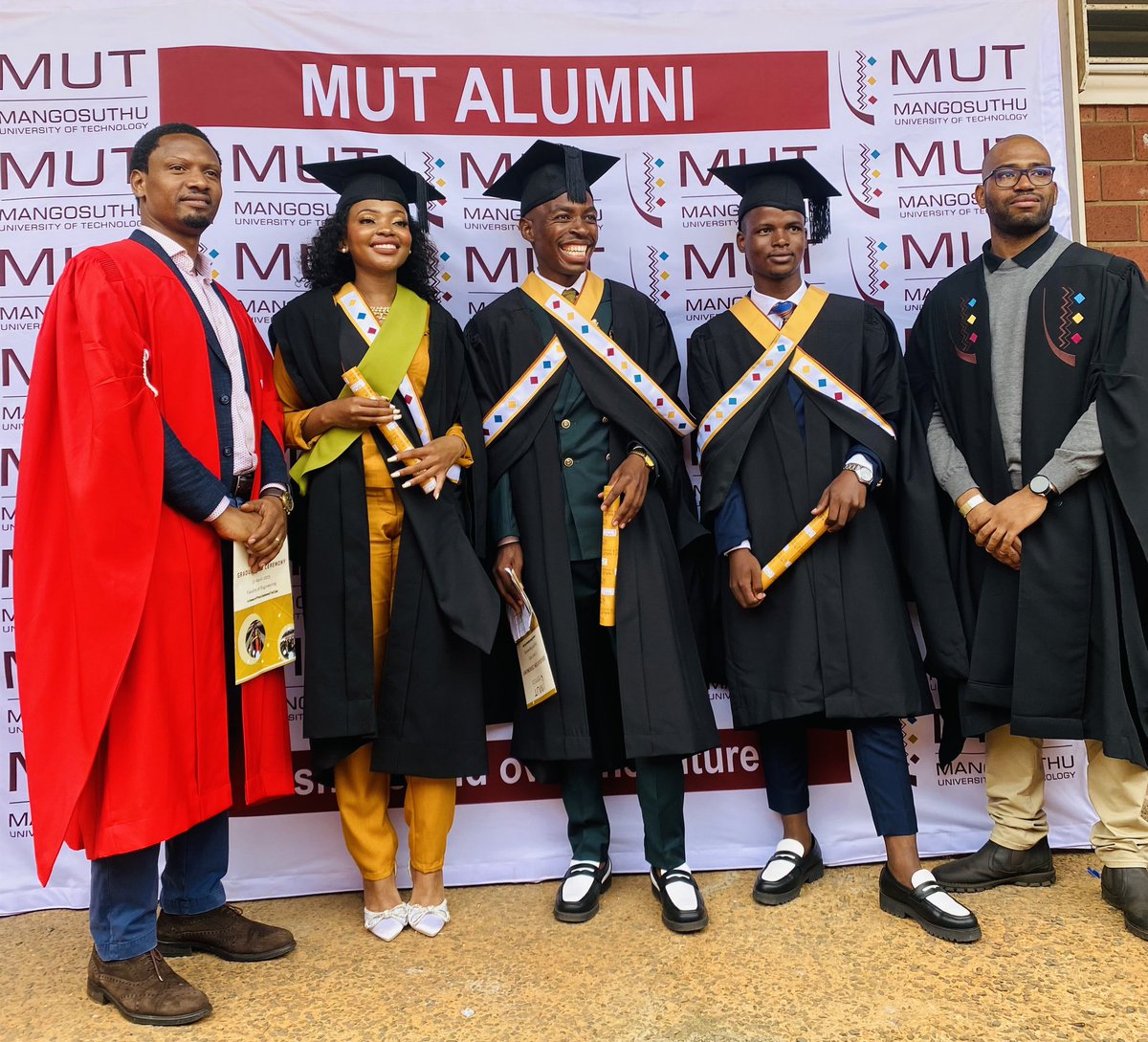 MUTCampus's tweet photo. As we conclude day for the Faculty of Engineering (Departments of Building, Chemical and Electrical Engineering), we would like to remind you that tomorrow will be the last day of the graduation season for 2023. 

#MUTGrad #MUTGrad2023 https://t.co/baeiOceE6G