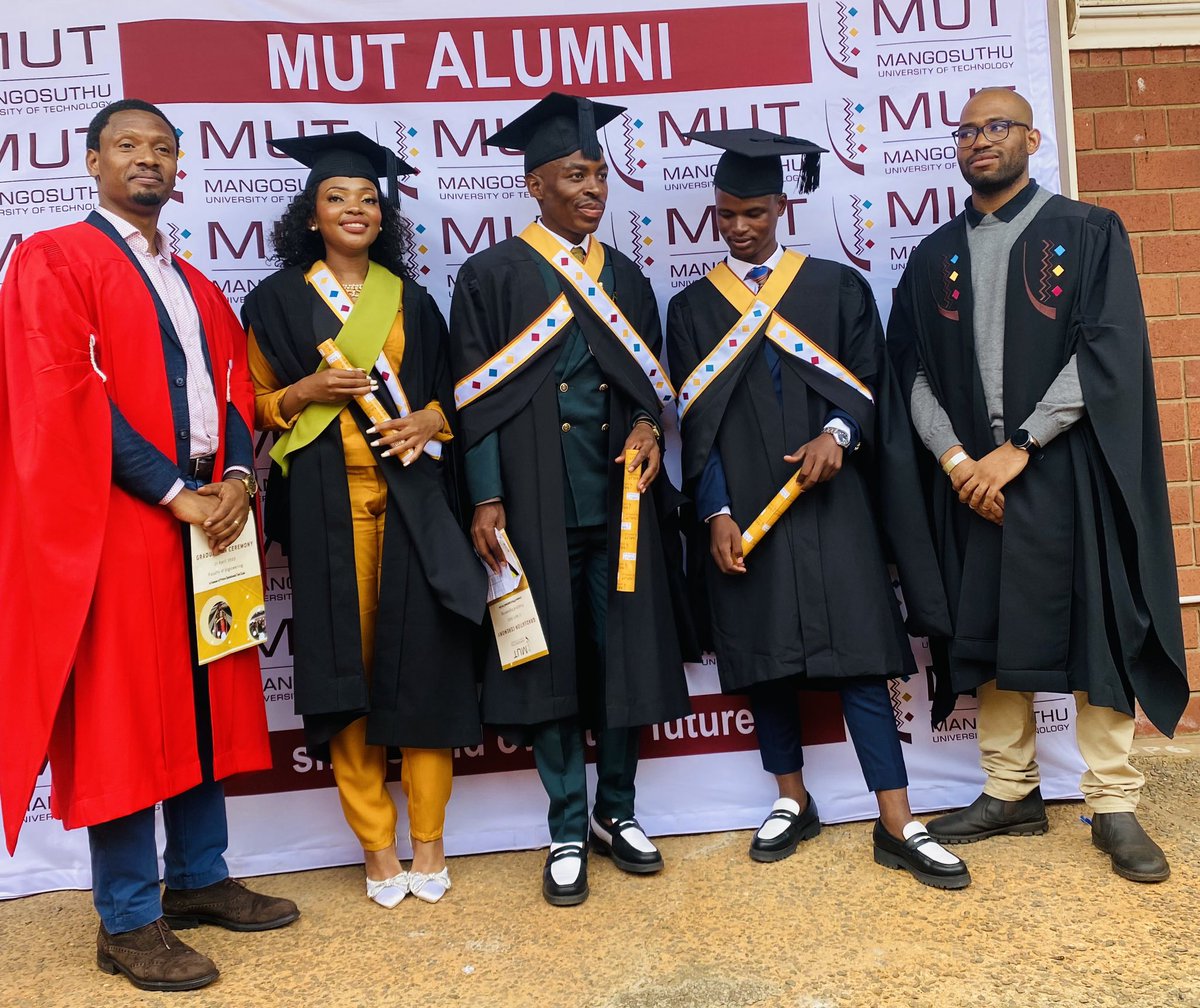 MUTCampus's tweet photo. As we conclude day for the Faculty of Engineering (Departments of Building, Chemical and Electrical Engineering), we would like to remind you that tomorrow will be the last day of the graduation season for 2023. 

#MUTGrad #MUTGrad2023 https://t.co/baeiOceE6G