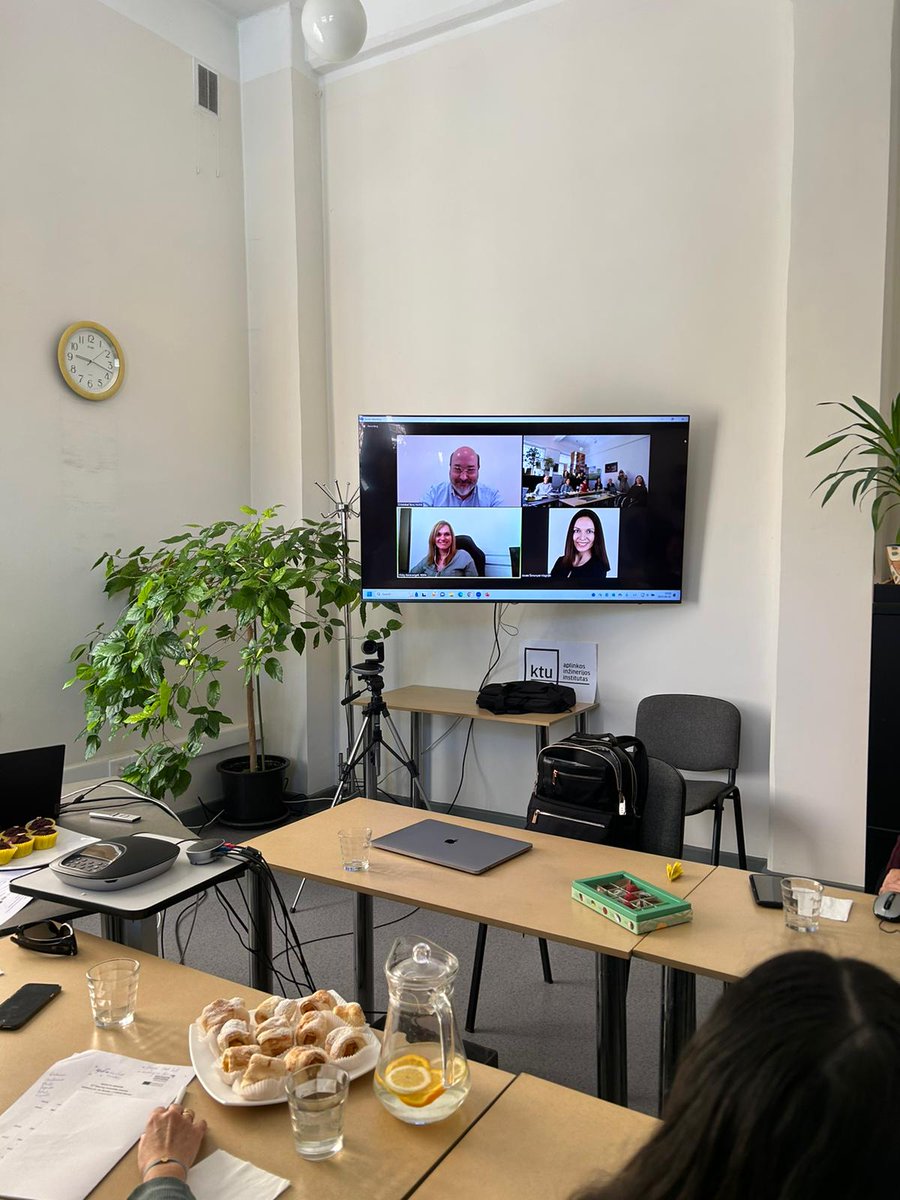 bigdata4rivers's tweet image. The partners of BIGDATA 4RIVERS have held this morning the final Steering Committee of the project in Kaunas (Lithuania).
They have made a state of play of the project activities and started to plan the administrative closure of this @interregeurope project.