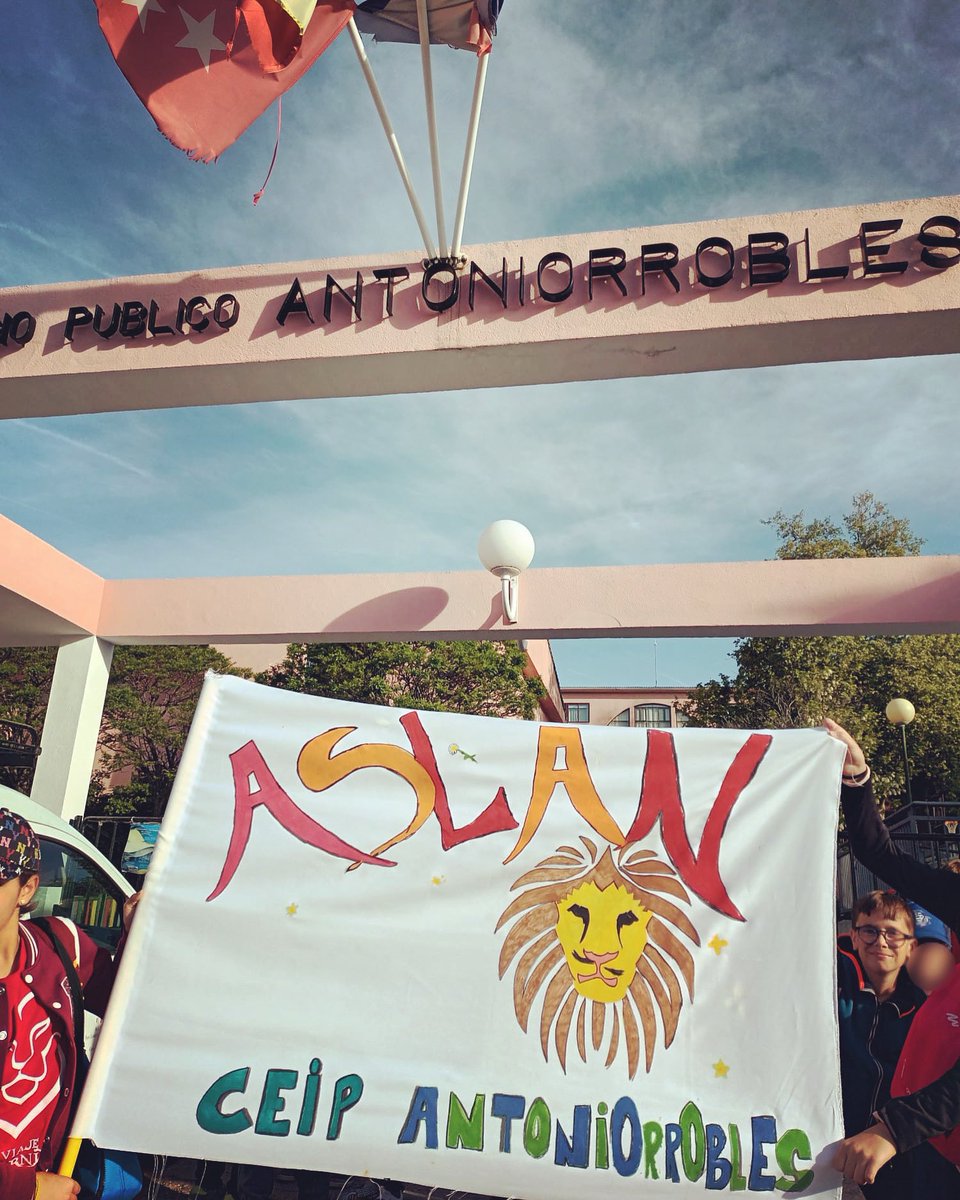 Excursión a Narnia de alumnos de 5º y 6º de primaria. 🦁🦁