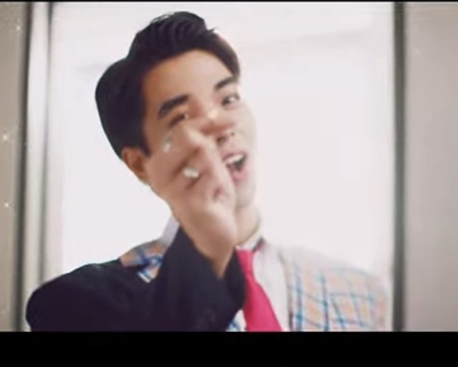 Yung moment na lagi kang maaga papasok dhil ky krasss , ahhh kilig , relate kaayo :))

#BNTP_MV