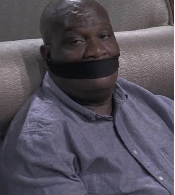 _RulzKay1_'s tweet image. Yaz mawu single uthola neskhathi sokufunda iBible. Guys uhlukumezekile uJobe 

😔😩😩😩