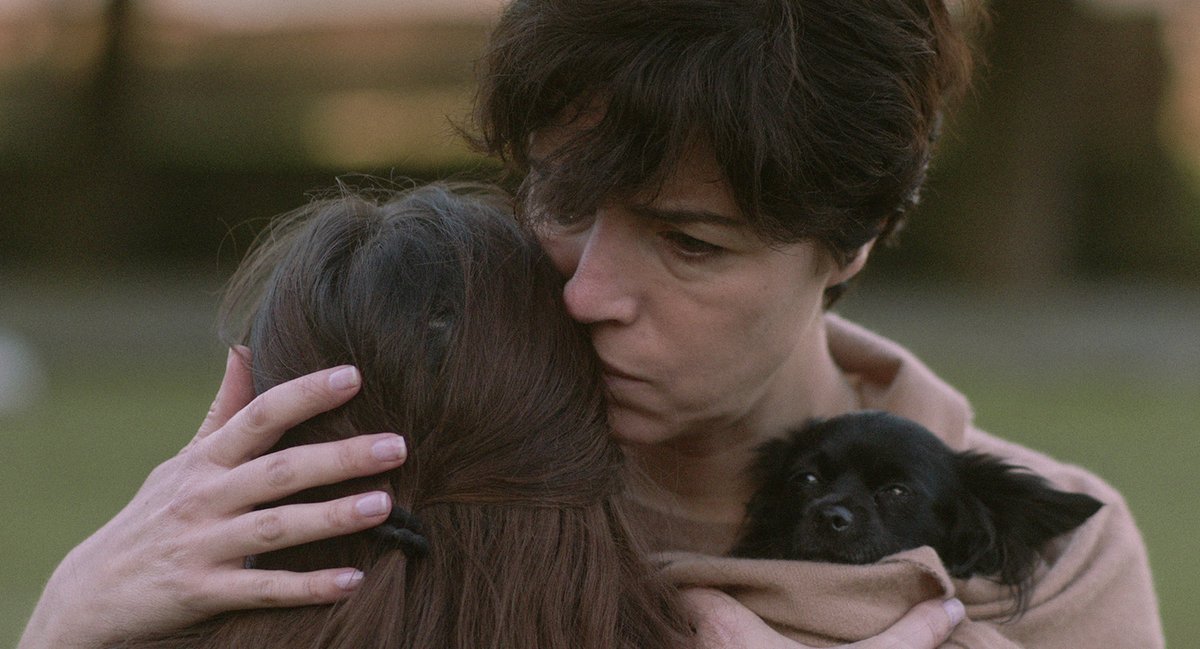 lpafilmfestival's tweet photo. Our #OfficialSection doesn’t stop! If you were working on Wednesday or Friday, don’t worry, here’s your chance to see The Bride (Myriam U. Birara) and Bad Living (João Canijo).
At 6 p.m. and at 8 p.m., at Cinesa El Muelle Screen 9 and 5, respectively #22FICLPGC https://t.co/qoMcN83xF5