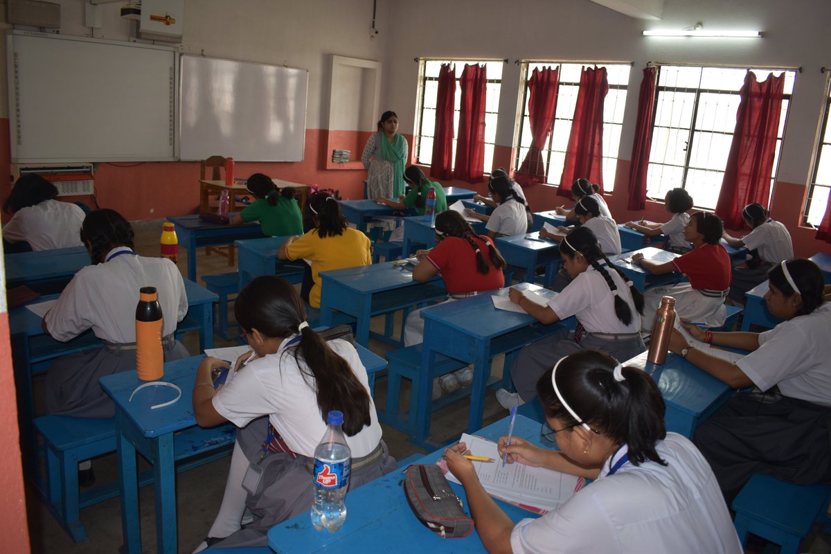 brscrj's tweet image. Today Burnpur Riverside School, Chittaranjan, organized CBSE SCIENCE CHALLENGE 2023-24 level-1 Examination successfully. Our children were found really excited in the event.
CBSE SCIENCE CHALLENGE 2023-24

#sciencechallenge