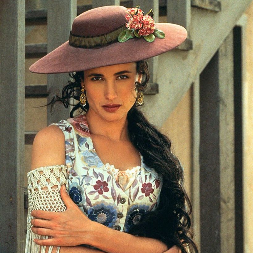 Happy Birthday to Andie MacDowell
(April 21, 1958). 