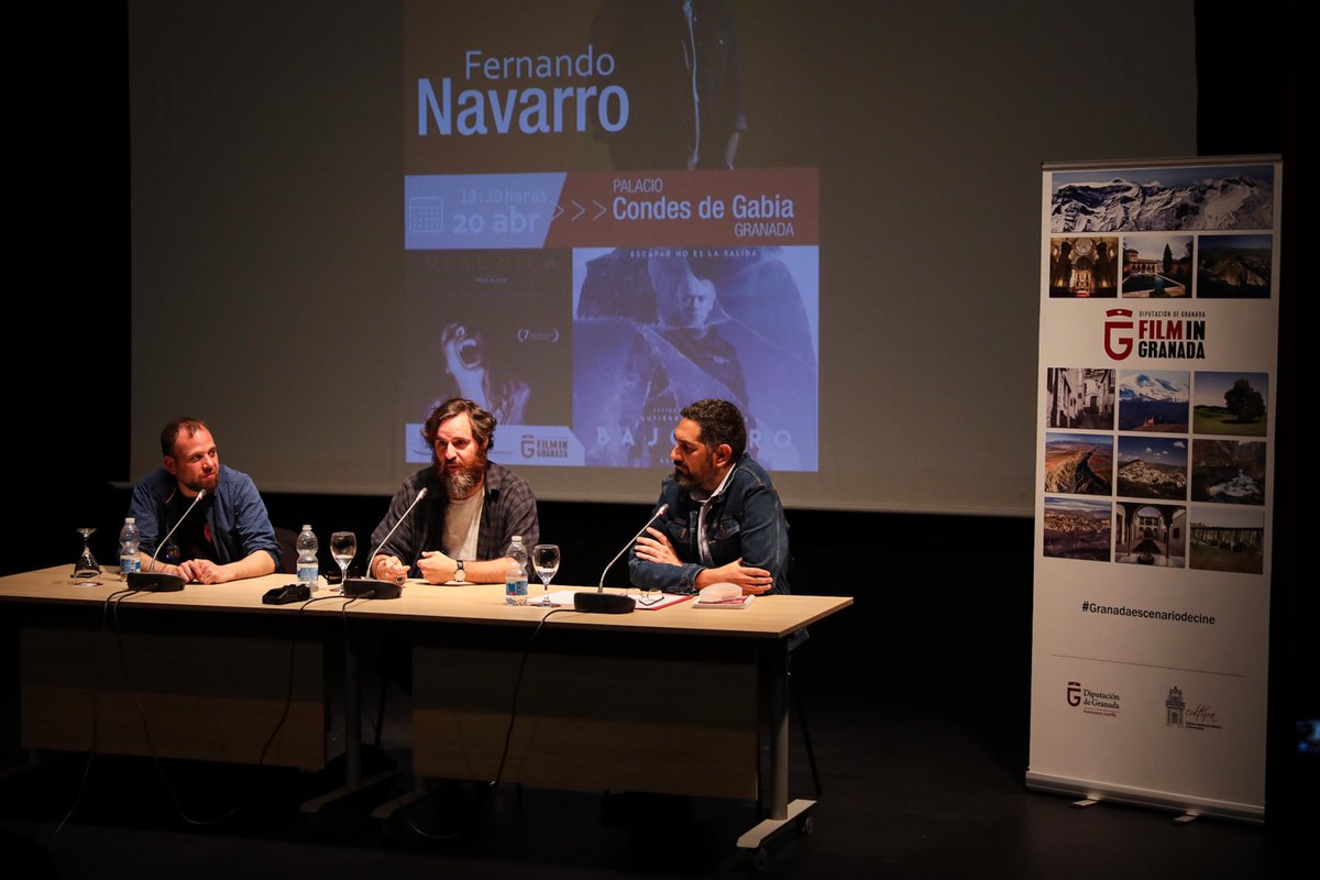 filmingranada's tweet photo. Fernando Navarro es uno de los granadinos que trabajan en la industria del cine y son desconocidos en su tierra. En su primera charla pública en #Granada, nos dió ayer una gran lección sobre el oficio de guionista y el cine de género. Gracias a Fernando y a los asistentes!🎬👏👏 https://t.co/74Uw34uyZZ