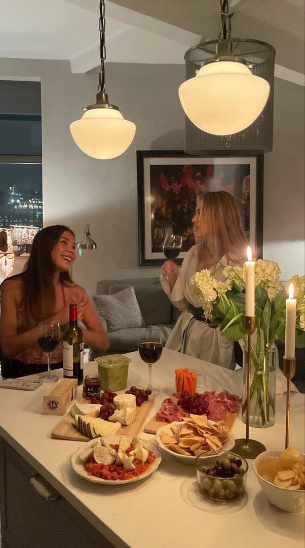 olkagretcher's tweet photo. — day six: cooking
—❀ cooking (with friends)
— #YorWeek2023 #YorWeek https://t.co/0wyfIGiSAL