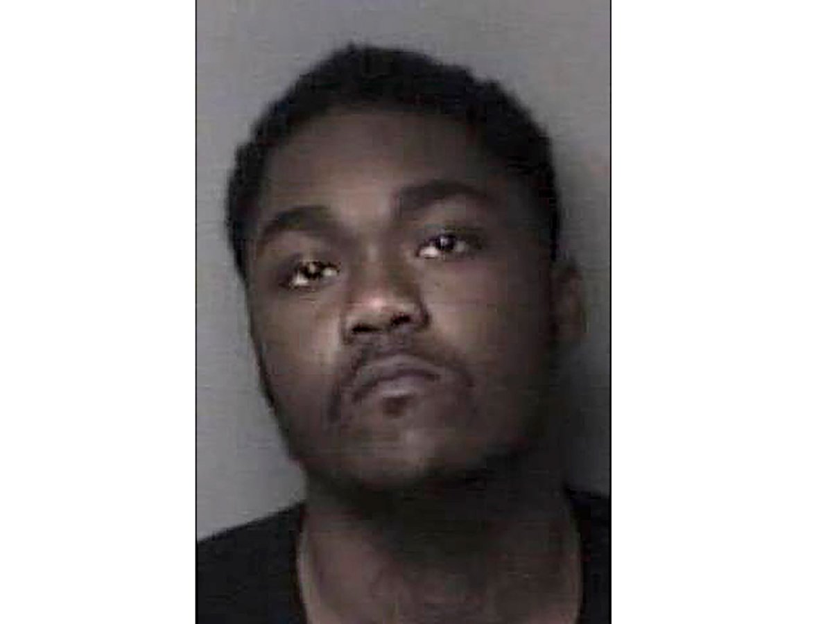 bloomberg-on-twitter-a-us-man-accused-of-shooting-a-6-year-old-girl