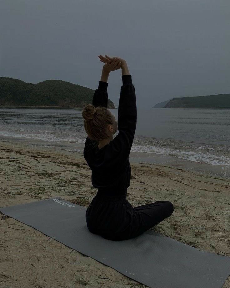 olkagretcher's tweet photo. — day seven: future
—❀ meditating & journaling
— #YorWeek2023 #YorWeek https://t.co/EvN9PoM3wm