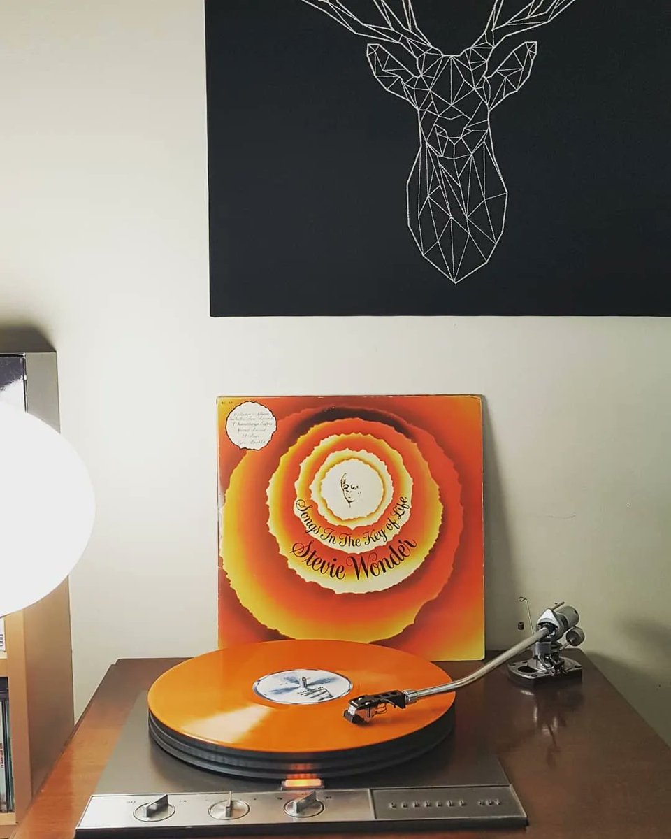 mylegendvinyl's tweet photo. If you're a fan of soul music, you need to hear Stevie Wonder's "Songs In The Key Of Life" album ๐
Released in 1976, this classic album is a masterpiece of songwriting and musical innovation ๐ถ
๐ธ keepthemspinning
#collectionvinyl #lovevinyl #vinylmusic https://t.co/fn46h1agOH