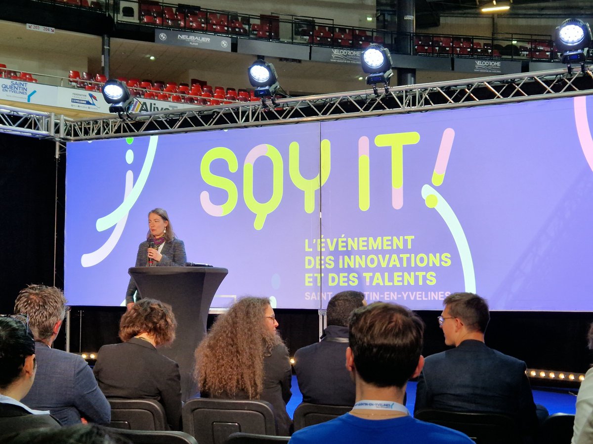 VNavailles's tweet photo. Ravie d'avoir présenté la politique d'achats responsables de @AFNIC au SQY IT et rencontré de nombreux acteurs de l'économie sociale et solidaire et des élus de @sqy #ESS #RSE https://t.co/4eWlkJbtDe