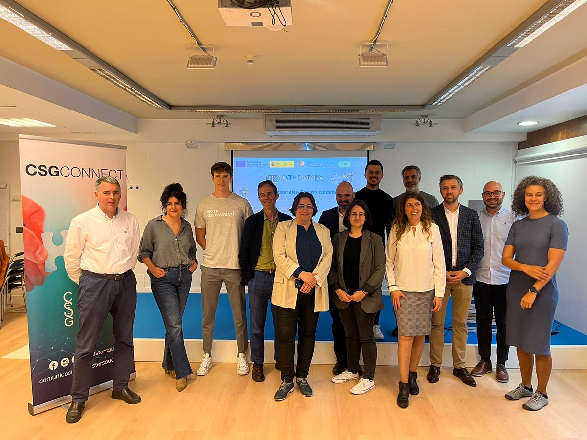 ClusterSaude's tweet photo. 👉🏼 Se trata de #TrabajarJuntos, colaborativamente, participando, uniendo por y para el desarrollo del ecosistema de salud de #Galicia.
👐🏼 Participaron en una jornada llena de #oportunidades y de definiciones que marcarán el rumbo.
#CSGConnect #ComunidadCSG💙💙💙#ProyectoEDIH https://t.co/b5w8uxQFbT