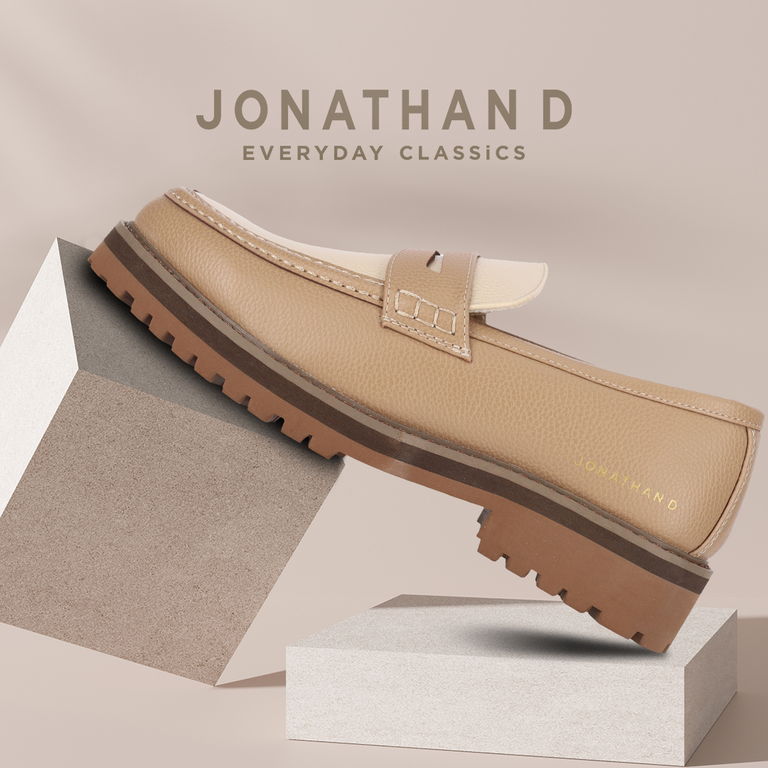 JohnCraigSA's tweet photo. Jonathan D Penny Mocs are anything but ordinary. The new nude silhouette adds a cool edge to any outfit.
R849.99
#JonathanD #pennymocs https://t.co/2bk8zobfRL