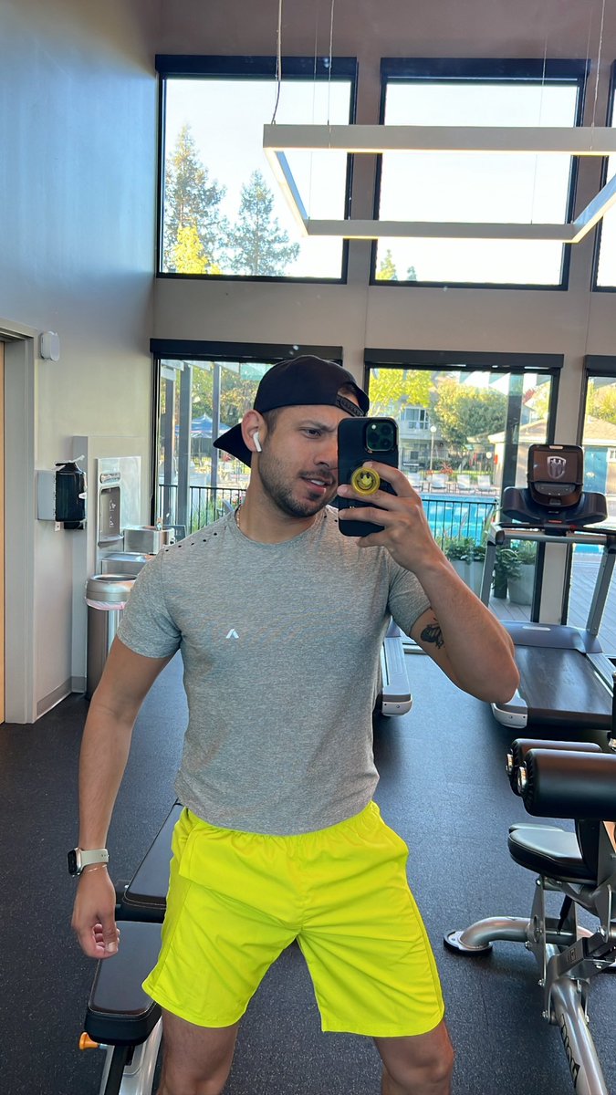 eljulianromero's tweet photo. 🥑🥑🥑 https://t.co/KeN10tsE6k