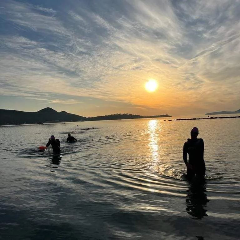 #Repost @podiumfit.ie
.
"Mallorca Training Camp Day 5

A gorgeous sunrise swim before breakfast then  a steady 120km flat/rolly bike ride with a few refreshment (cake) stops!
Gentle 20-30min brick run to finish off the day.

Tired bodies heading to bed b… instagr.am/p/CrSeDFMsvn8/