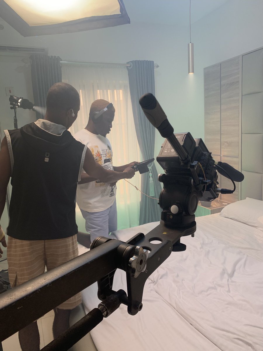 Russellming_'s tweet photo. 250 retweets to drop High episode 2. BTS of High. 
@KanagaJnr Thank you for always giving your all and baring out your soul on every project. Your dedication to the craft is beyond words. 

HOLLYWOOD SOON 🙏

#KanagaJnr https://t.co/Hki6VnQenJ