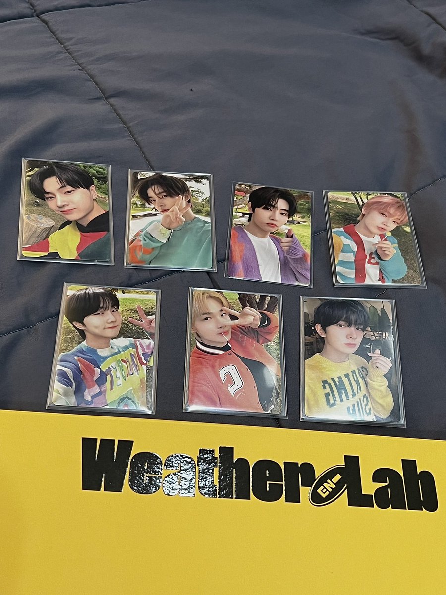 luvsnghoon1's tweet photo. wts lfb enhypen season's greetings 2022

♡ complete inclusions except rpc
♡ mint condition (all inclusions are still sealed; bought this for display &amp; rpc only)
♡ ₱1,350 (PAYO); ₱1,470 (2 days reservation only) + LSF, free PF

♡ Loc: Cavite https://t.co/DIrQtQGe9h