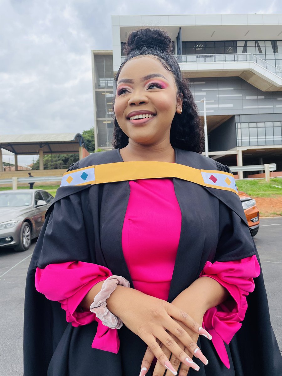 MUTCampus's tweet photo. Happy Friday!

Congratulations to all the Faculty of Engineering graduates 🎓🎉👏.

Yours has been a beautiful journey of tears, joy, and bravery. 

You have proved to yourself and the world that you can. 

All the best on the next step in your journey.

#MUTGrad #MUTGrad2023 https://t.co/00H9EHMmIe