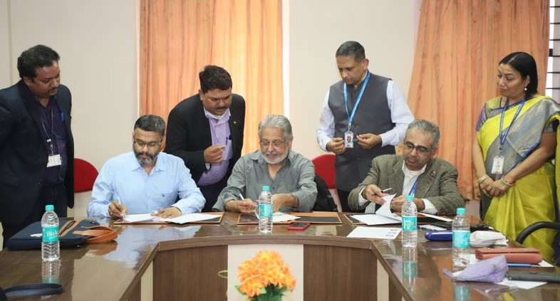 CCAMP_India's tweet photo. CCAMP Inter-Institutional Biomedical Innovations Program #CIBIP signs Tripartite MoU with @AMRITAedu @StJohnsResearch @StJohns_Blr
To facilitate knowledge sharing & foster cross-disciplinary, diverse collaborations to develop cutting-edge technology for better patient outcomes https://t.co/Z4OYtQoI3q