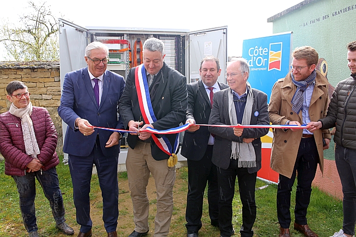 Arrivée du #THD à Spoy, Flacey et Viévigne, François Sauvadet confirme la fin de construction du réseau en Côte-d'Or d'ici l'été
echodescommunes.fr/actualite_4690…