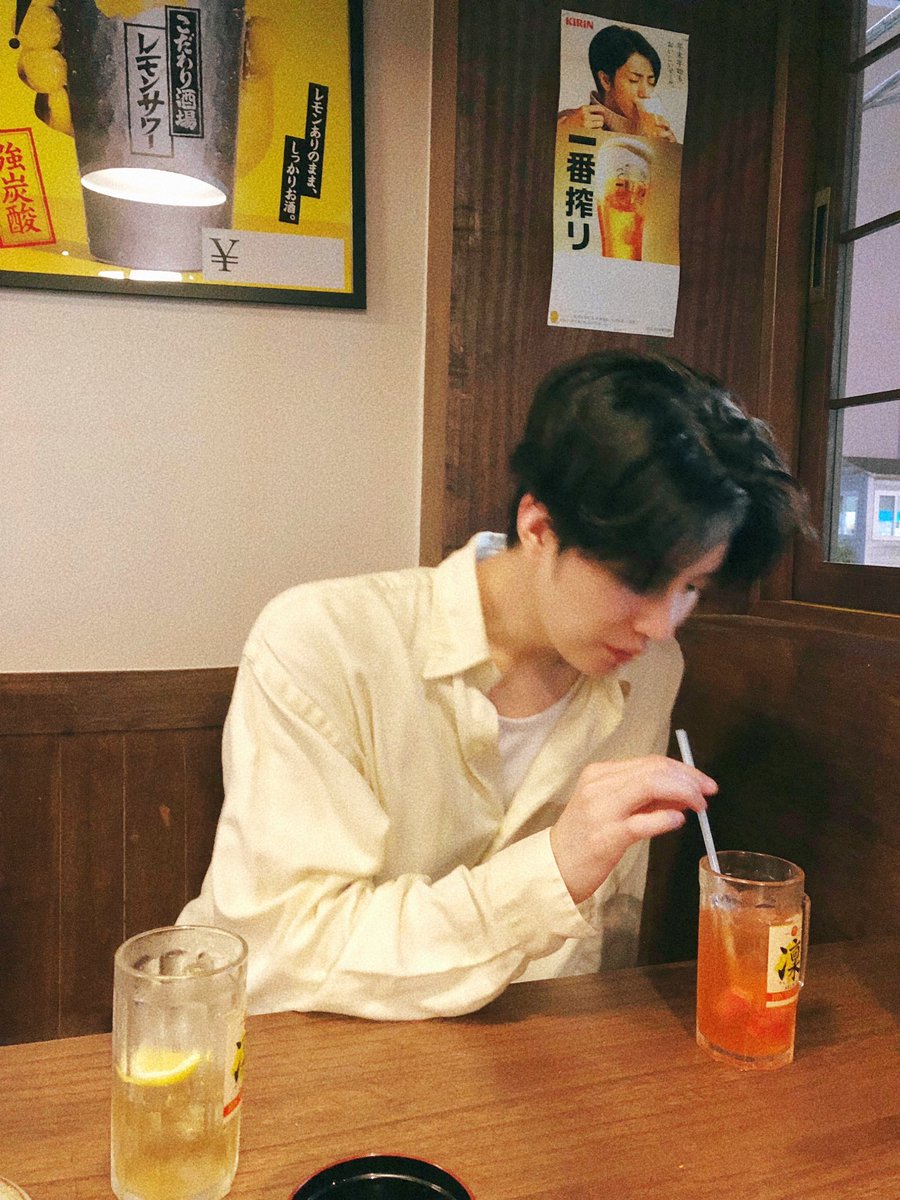 MINUE_OFFICIAL's tweet photo. 너의 입술에 취하고 싶다 (웃음) https://t.co/9XYM3EJ18S