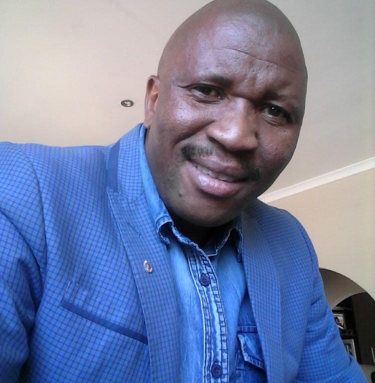 motswedingfm's tweet photo. #Kgolo
Sekhutlhwana: #KaStswana Le Kaka Mokakale
Rre Mokakale o re fatlhosa ka “go fitlhwa ga bana ka setso
Motlhagisi: @YaBadimo
#MotswedingFM | #KeYaRonaRotlhe https://t.co/hVtq0Qq6ke