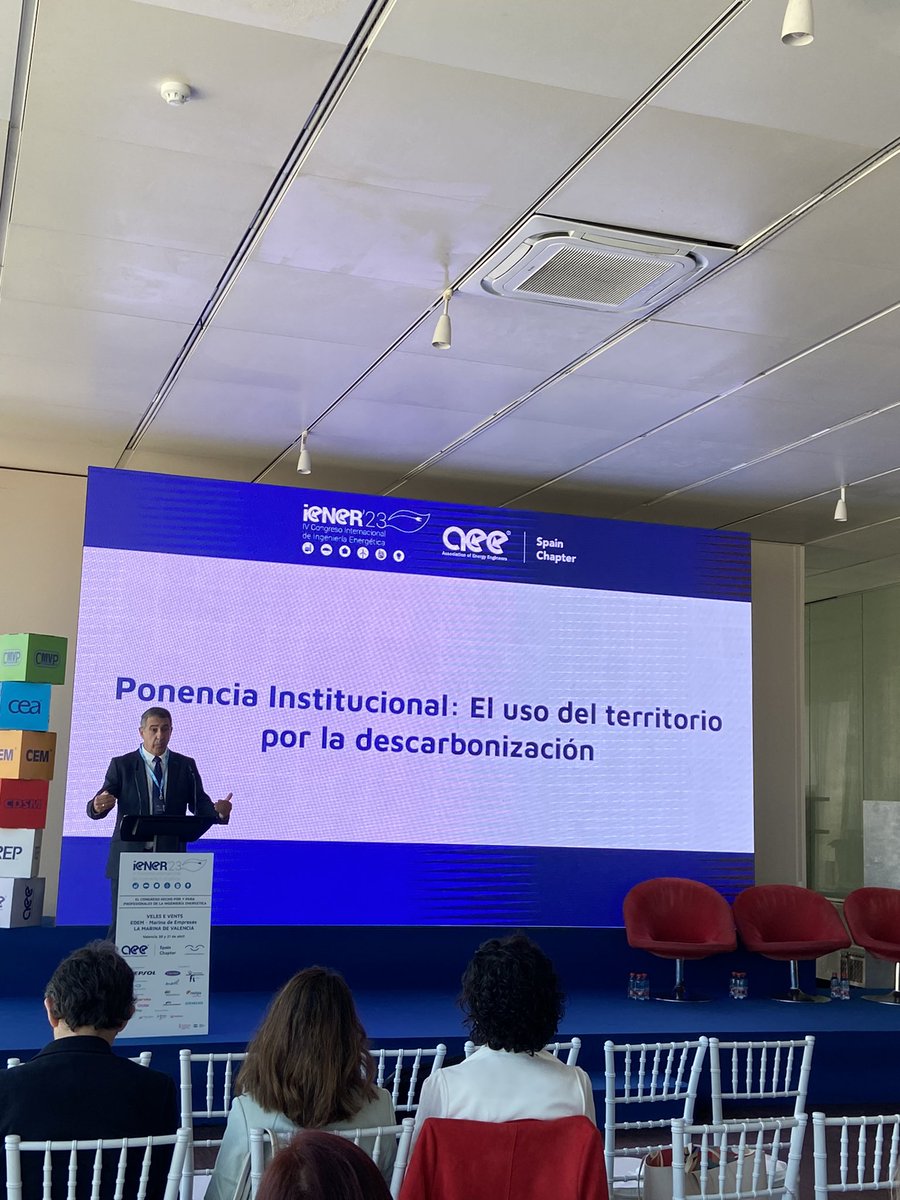 AEE Spain Chapter (@aeespain) on Twitter photo ¡No te pierdas la primera ponencia del día en #iENER23 ! Vicente Garcia Nebot nos habla sobre el uso del territorio para lograr una descarbonización efectiva. ¡Un tema clave para el futuro sostenible de nuestro planeta! #Descarbonización #Sostenibilidad <a href="/jaceral/">Javier Cervera</a> ¡No te pierdas la primera ponencia del día en #iENER23 ! Vicente Garcia Nebot nos habla sobre el uso del territorio para lograr una descarbonización efectiva. ¡Un tema clave para el futuro sostenible de nuestro planeta! #Descarbonización #Sostenibilidad <a href="/jaceral/">Javier Cervera</a>