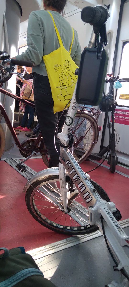 #30diasenbici patint <a href="/Renfe/">Renfe</a> per arribar a #ciclosferia a Valencia