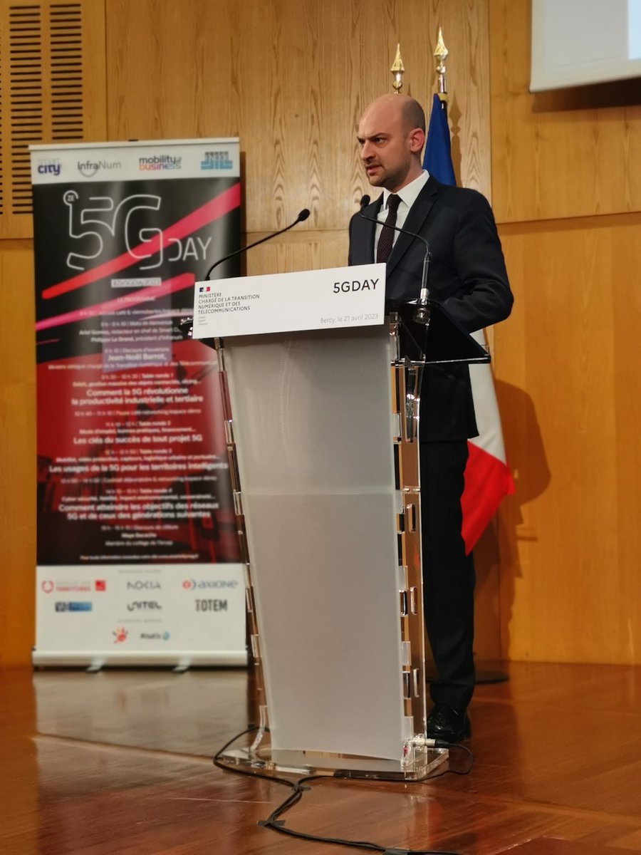 Smart City Mag (@smartcitymag_fr) on Twitter photo Et c'est parti pour #ZE5GDAY2023 évènement organisé par <a href="/SmartCityMag_FR/">Smart City Mag</a> <a href="/InfraNum/">InfraNum</a> en partenariat avec <a href="/fnccr/">FNCCR</a> et <a href="/Salon_Mobility/">SALON MOBILITY FOR BUSINESS - 7-8 OCTOBRE 2025</a>. Introduction de <a href="/jnbarrot/">Jean-Noël Barrot</a> Ministre délégué chargé de la Transition numérique et des Télécommunications.
#5G #numerique Et c'est parti pour #ZE5GDAY2023 évènement organisé par <a href="/SmartCityMag_FR/">Smart City Mag</a> <a href="/InfraNum/">InfraNum</a> en partenariat avec <a href="/fnccr/">FNCCR</a> et <a href="/Salon_Mobility/">SALON MOBILITY FOR BUSINESS - 7-8 OCTOBRE 2025</a>. Introduction de <a href="/jnbarrot/">Jean-Noël Barrot</a> Ministre délégué chargé de la Transition numérique et des Télécommunications.
#5G #numerique