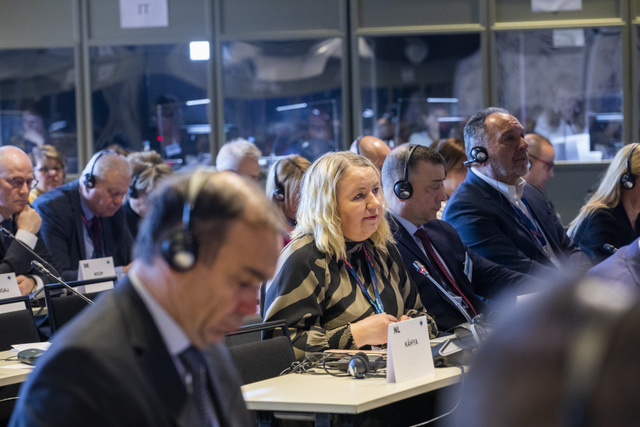 PES_CoR's tweet photo. 🔴 We just started the SEDEC conference on #EndHomelessness in @Mikko_Aaltonen's hometown @Tamperekaupunki.

What can we learn from the  🇫🇮  experience and what 🇪🇺 support do cities and regions need ?

Stay tuned for more. 

#HousingForAll 🏠 https://t.co/AZqEfRJh6Y