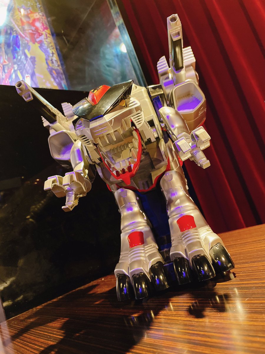 ✨スーパー戦隊レストラン ロボット紹介✨】 来い ブイレックス