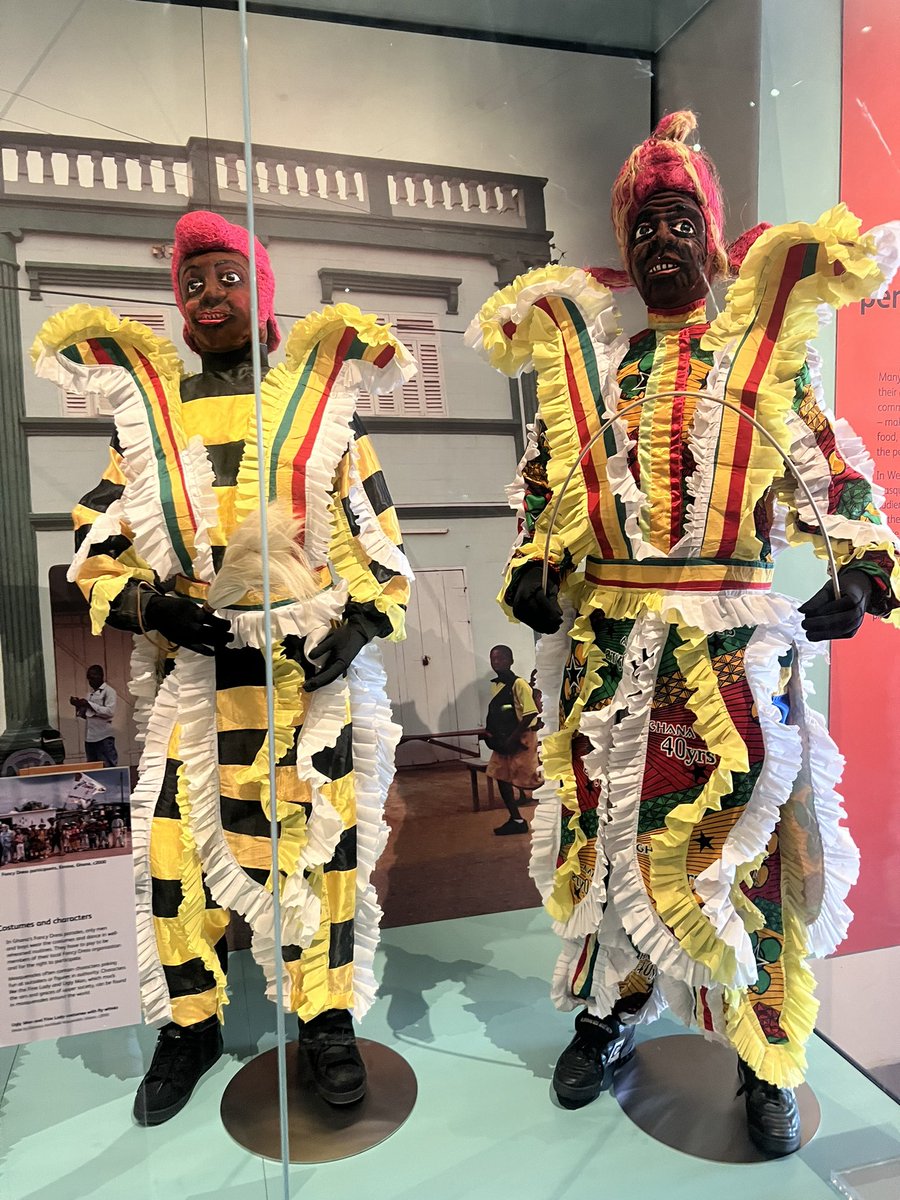 Hapyfel's tweet photo. See what we found at the National Museum of Scotland🌚😂 https://t.co/GN0zcgZMCl